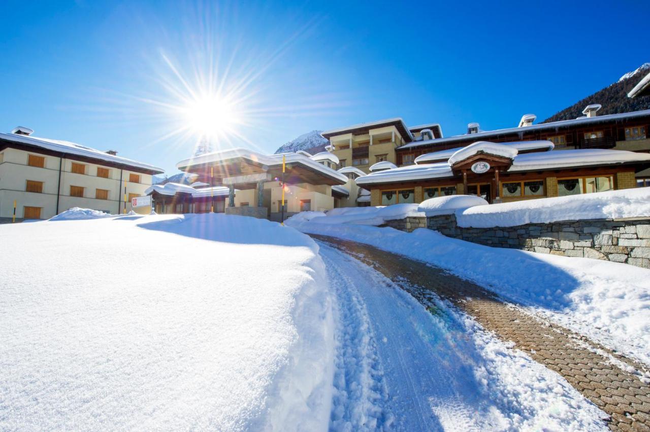 Residenza Del Sole Aparthotel Gressoney-Saint-Jean Buitenkant foto